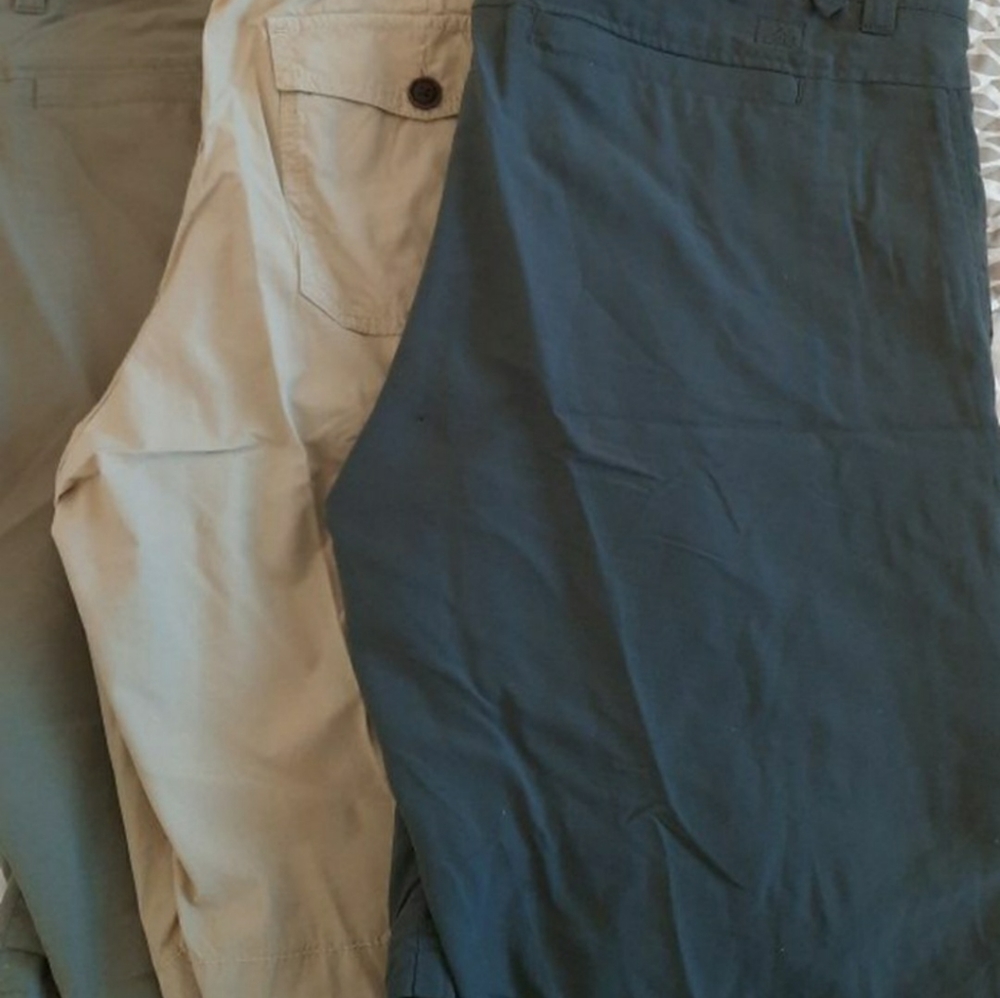 Lot of men's size 36 Rei and Lucky brand shorts